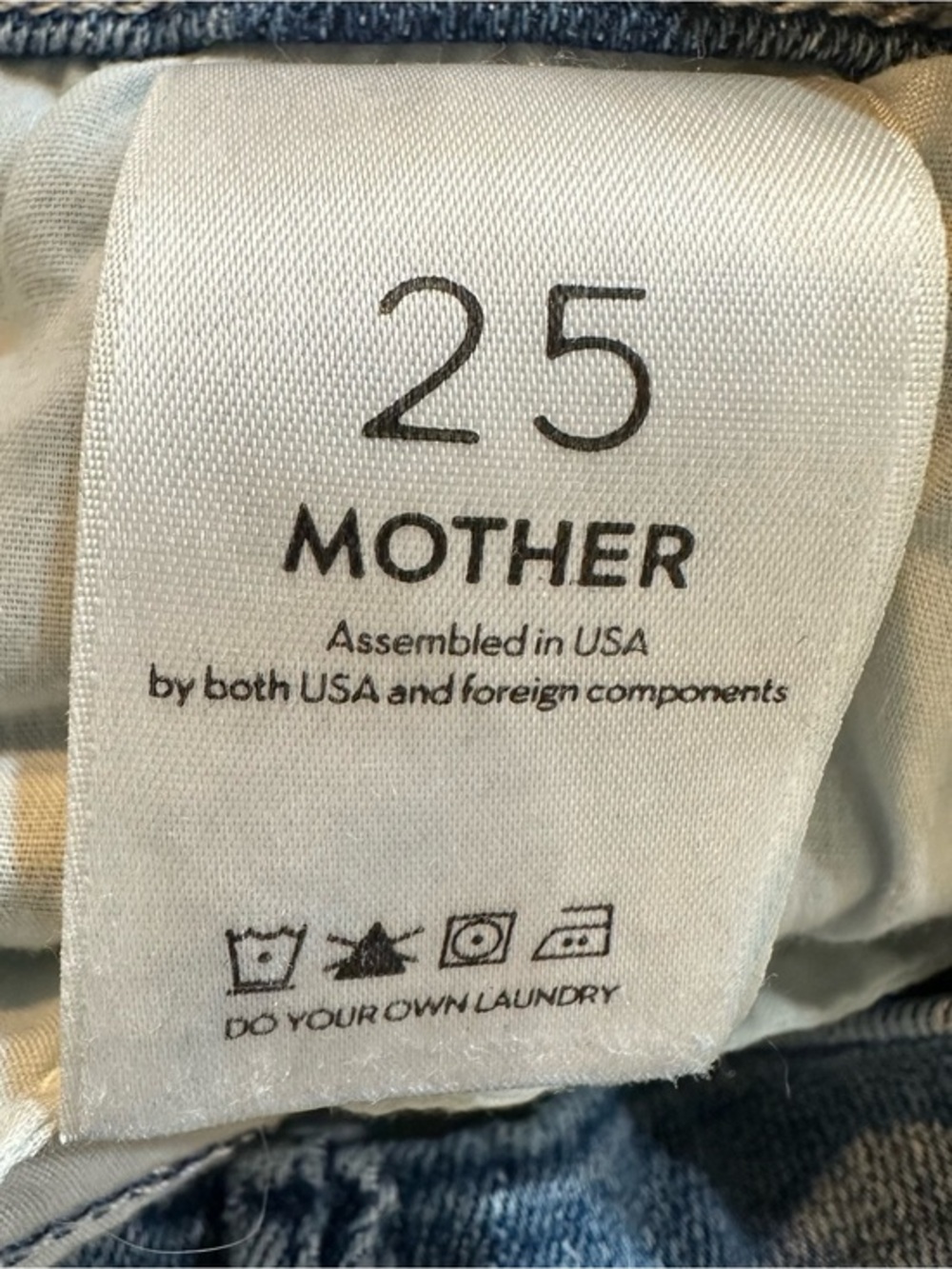 MOTHER Denim Mid Rise Dazzler Crop Fray in We're All in This Together Size 25 - Picture 11 of 12